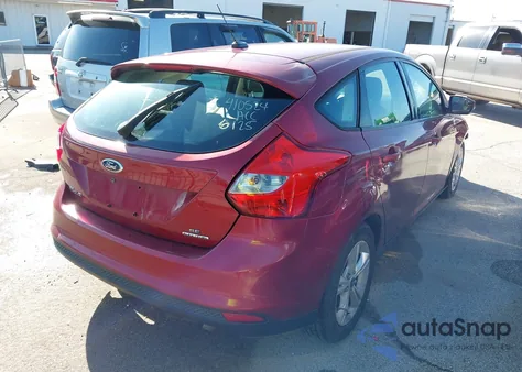 2013 Ford Focus Se z USA, uszkodzony, nr VIN 1FADP3K2XDL289881